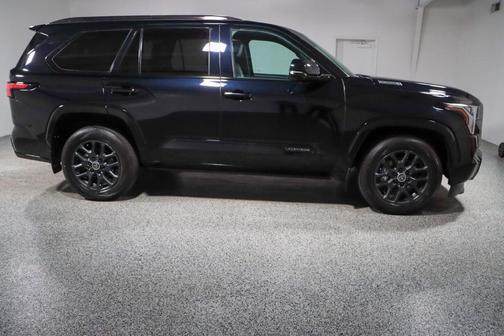 2024 Toyota Sequoia Platinum