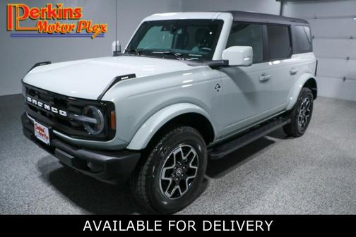 2024 Ford Bronco Outer Banks