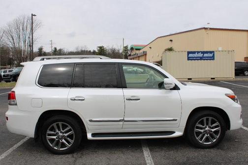 2014 Lexus LX 570 Base