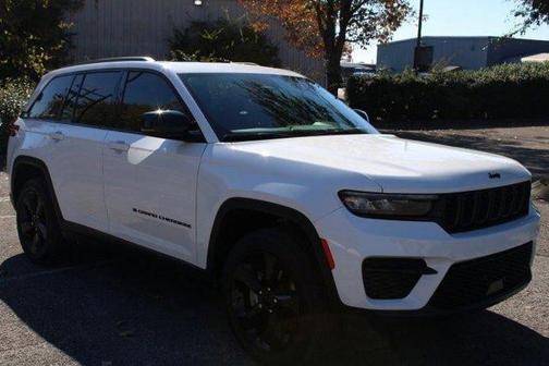 2023 Jeep Grand Cherokee Laredo
