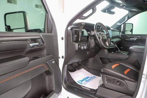 2024 GMC Sierra 2500 AT4