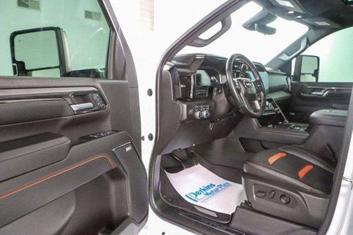 2024 GMC Sierra 2500 AT4