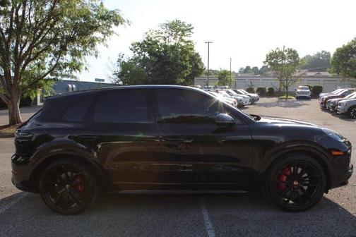 2023 Porsche Cayenne GTS