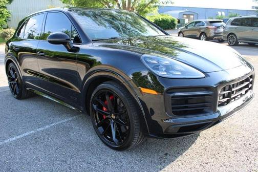 2023 Porsche Cayenne GTS