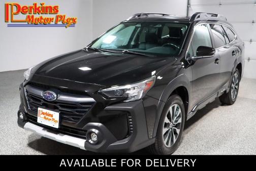 Crystal Black Silica 2023 Subaru Outback Limited