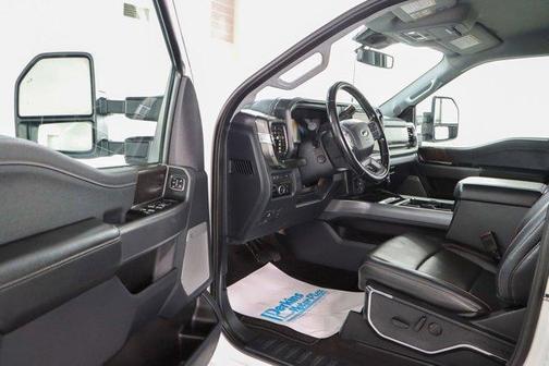 2023 Ford F-350 Lariat Super Duty