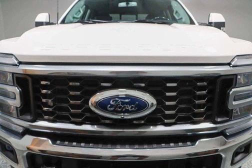 2023 Ford F-350 Lariat Super Duty