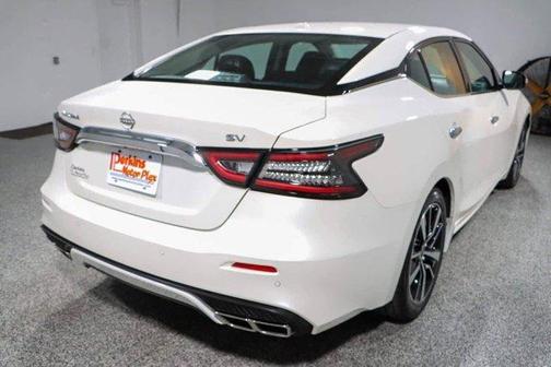 2023 Nissan Maxima SV