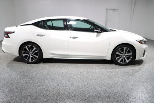 2023 Nissan Maxima SV