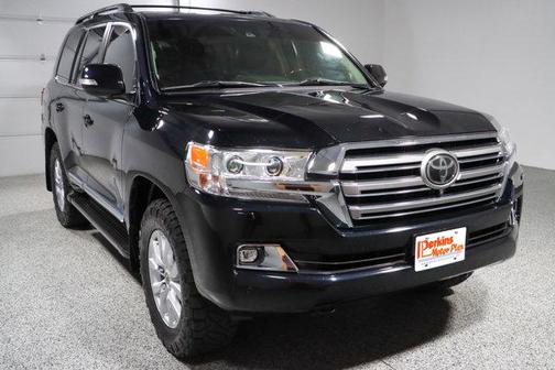 2019 Toyota Land Cruiser V8