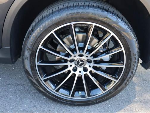 2022 Mercedes-Benz GLC 300 Base