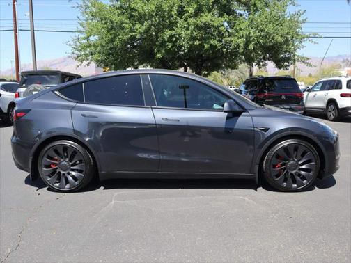 2024 Tesla Model Y Performance Dual Motor All-Wheel Drive