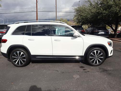 2022 Mercedes-Benz GLB 250 