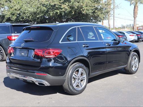 2022 Mercedes-Benz GLC 300 