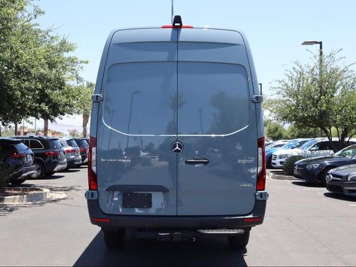 2025 Mercedes-Benz Sprinter 2500 High Roof