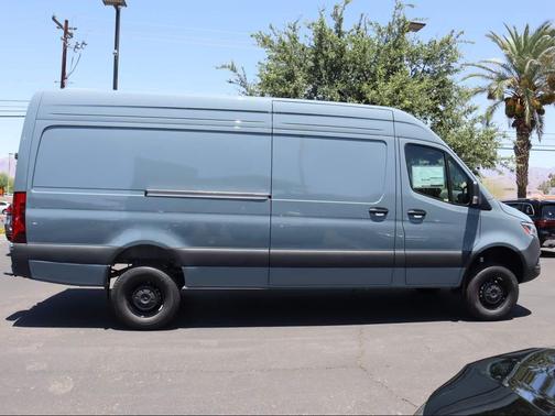 2025 Mercedes-Benz Sprinter 2500 High Roof