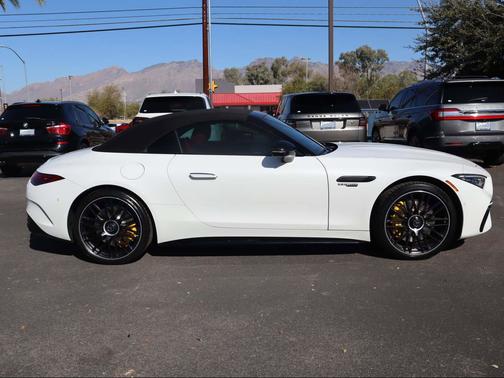 2022 Mercedes-Benz AMG SL 55 