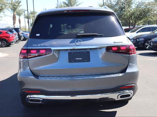 2025 Mercedes-Benz GLS 450 4MATIC