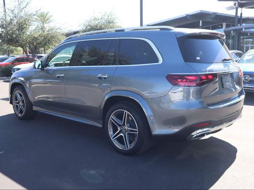 2025 Mercedes-Benz GLS 450 4MATIC