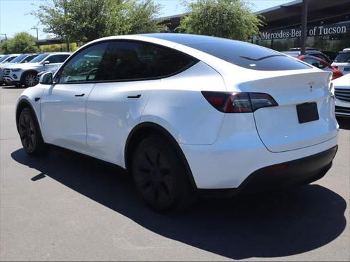 2025 Tesla Model Y Long Range Dual Motor All-Wheel Drive