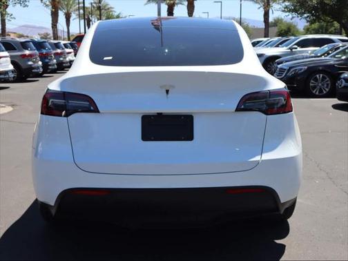 2025 Tesla Model Y Long Range Dual Motor All-Wheel Drive