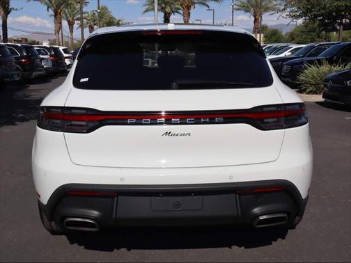 2024 Porsche Macan Base
