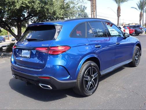 2025 Mercedes-Benz GLC 350e Base