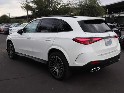 2026 Mercedes-Benz GLC 300 4MATIC