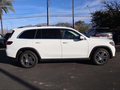 2024 Mercedes-Benz GLS 450 4MATIC