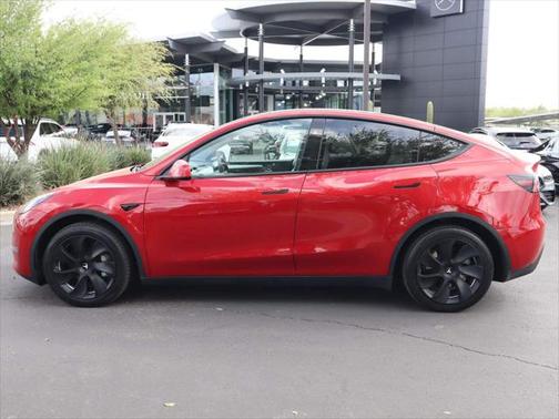 2023 Tesla Model Y Base