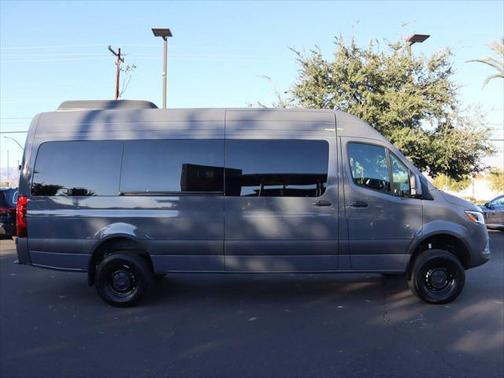 2025 Mercedes-Benz Sprinter 2500 High Roof