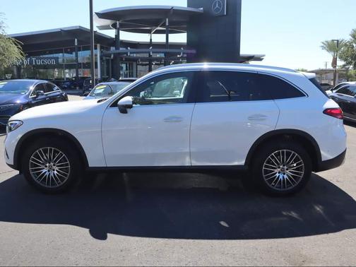2026 Mercedes-Benz GLC 300 4MATIC