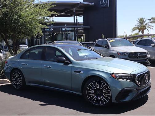 Verde Silver Metallic 2025 Mercedes-Benz AMG E 53