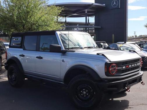 2022 Ford Bronco Black Diamond