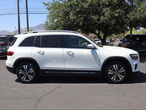 2025 Mercedes-Benz GLB 250 Base