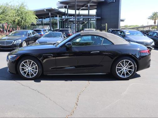 2025 Mercedes-Benz AMG SL 43 Base