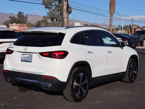 2025 Mercedes-Benz GLA 250 4MATIC