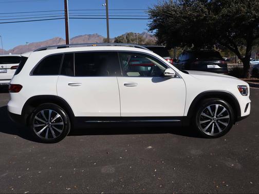 2022 Mercedes-Benz GLB 250 