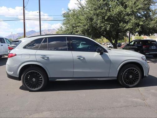 2025 Mercedes-Benz GLC 300 Base