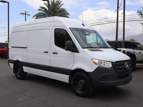 2025 Mercedes-Benz Sprinter 2500 Standard Roof