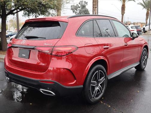 2025 Mercedes-Benz GLC 300 4MATIC