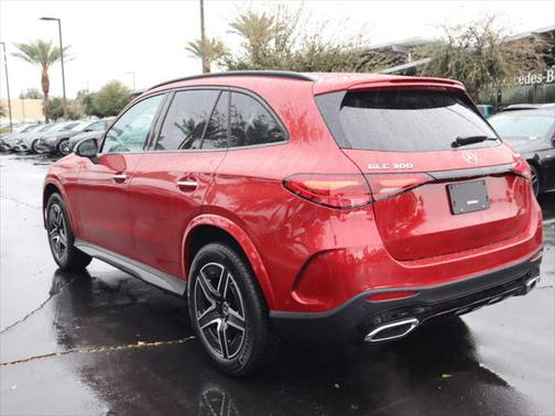 2025 Mercedes-Benz GLC 300 4MATIC