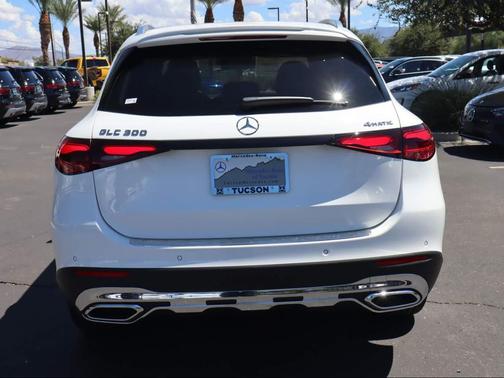 2026 Mercedes-Benz GLC 300 4MATIC
