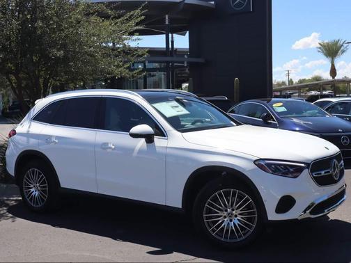 2026 Mercedes-Benz GLC 300 4MATIC