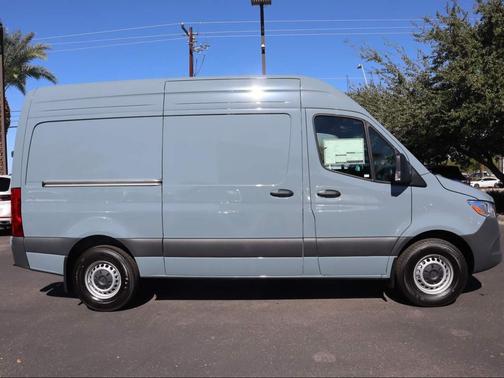 2025 Mercedes-Benz Sprinter 2500 Standard Roof