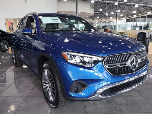 2026 Mercedes-Benz GLC 300 Base