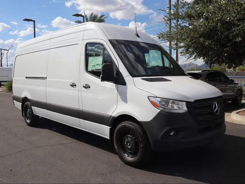 2025 Mercedes-Benz Sprinter 2500 High Roof