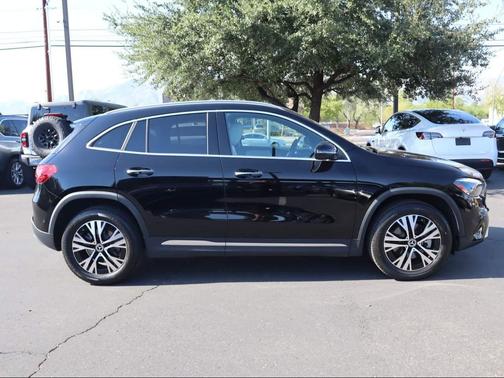 2025 Mercedes-Benz GLA 250 Base