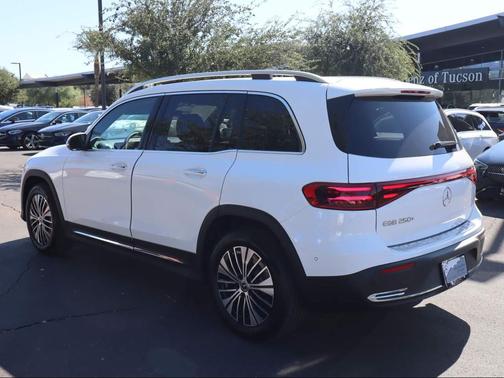 2025 Mercedes-Benz EQB 250 Base