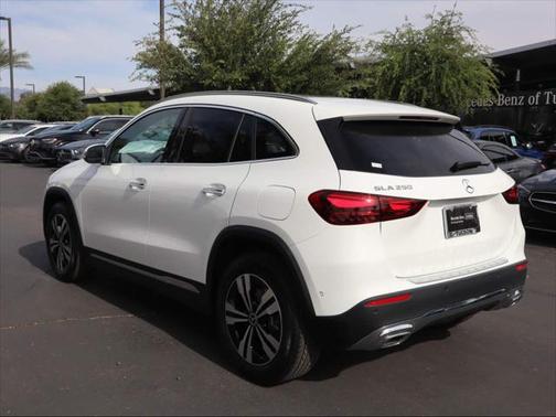 2025 Mercedes-Benz GLA 250 4MATIC